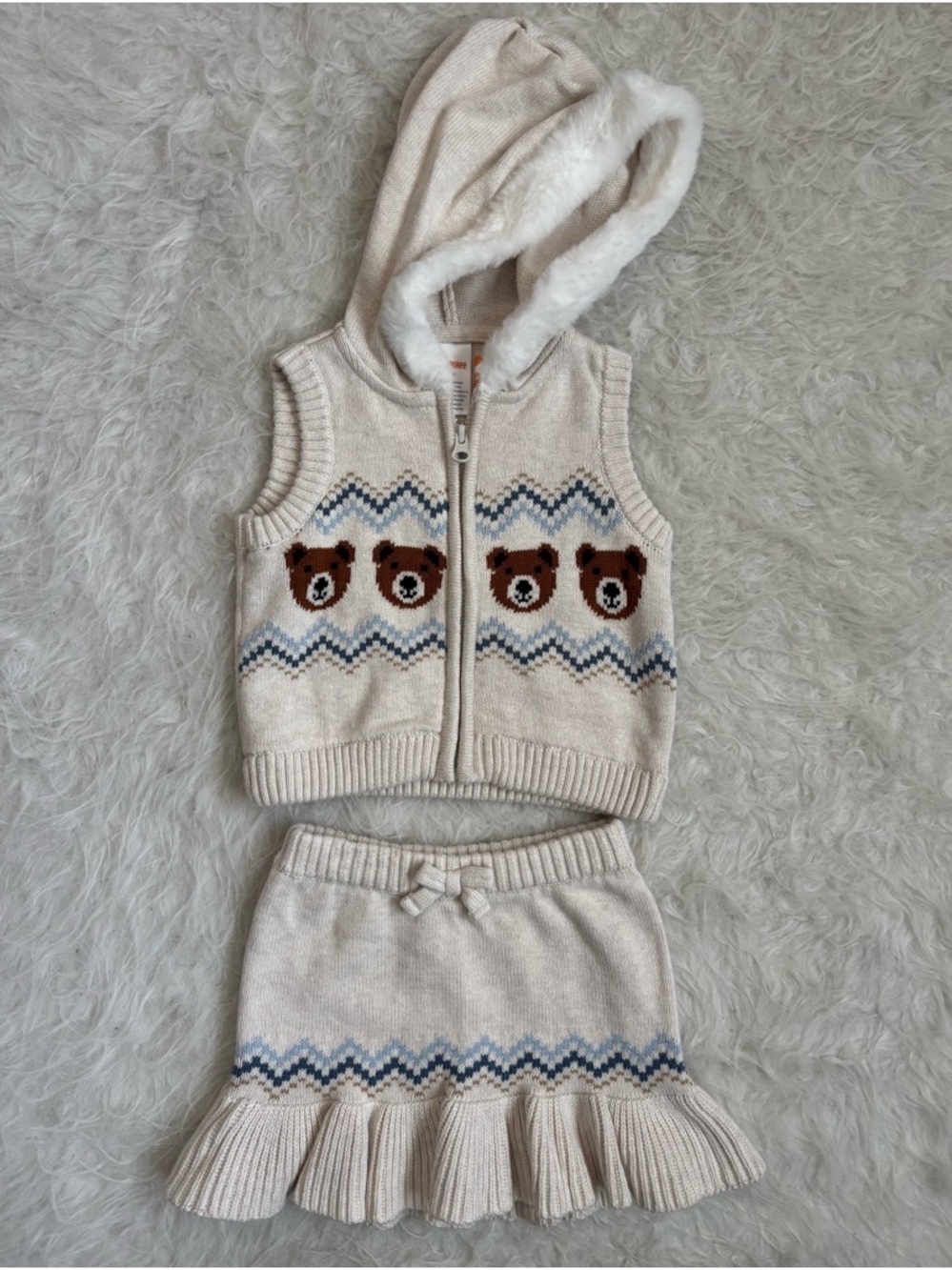 Gymboree NWT Girls Cream Knit Hooded Vest & Skirt Set with Teddy Bear Design